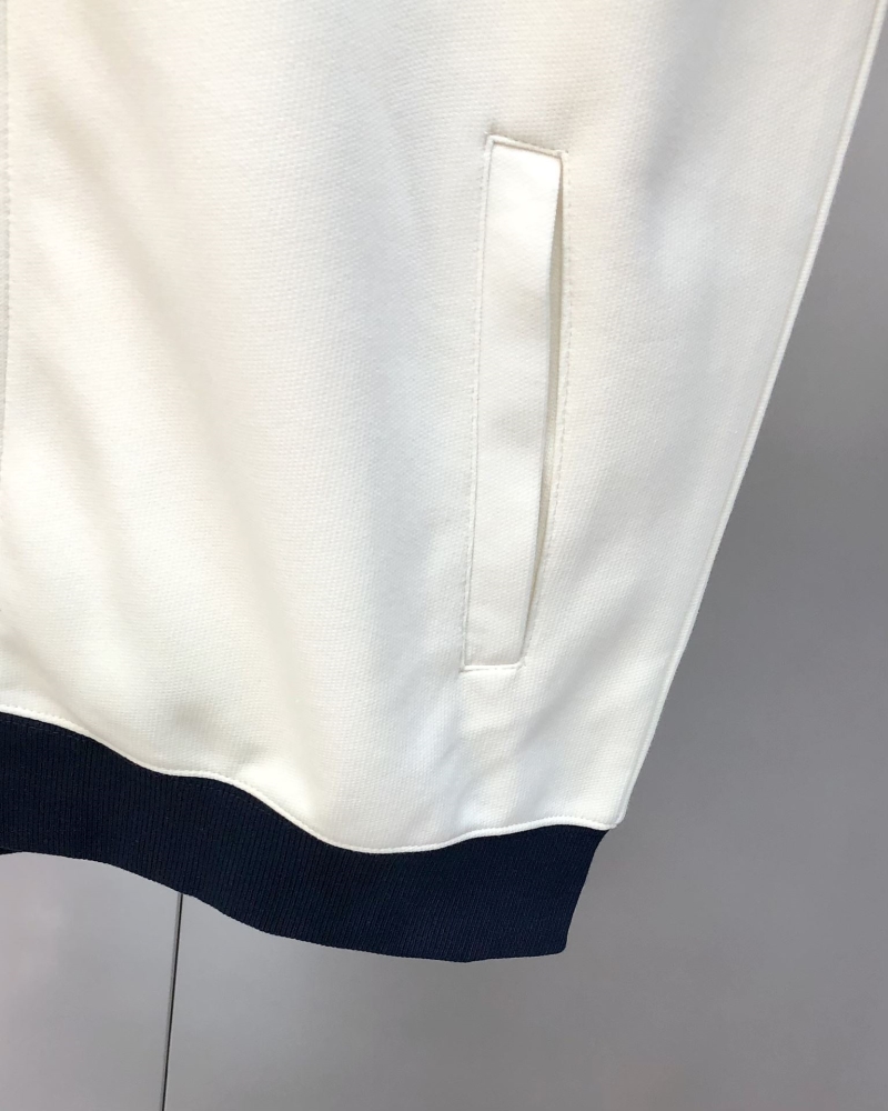 chr1st1an D10r outwear